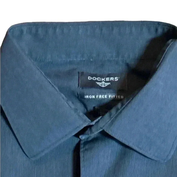 Dockers Dress Shirt Button up size XL - Picture 2 of 2